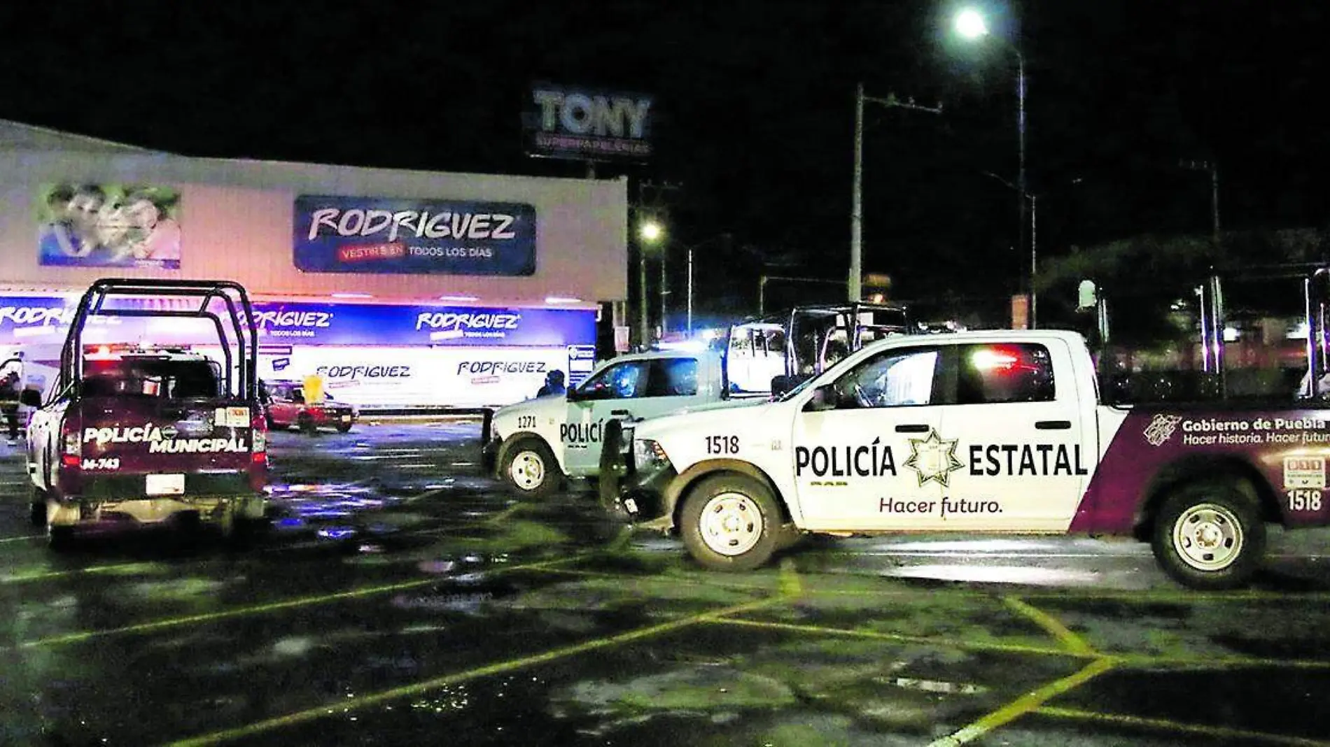 Al menos dos personas asesinadas y dos atracos a la tienda Coppel, son los antecedentes delincuenciales de la plaza comercial Chapultepec